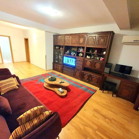 Centru Unirii Luxury Vip Apartament 2 Camere 98 Mp ! Parcare Subterana Privata Incalzita Iarna Si Climatizata Vara Doar Cu Rezervare In Limita Locurilor Disponibile ! Proprietate In Regim Hoteliep - Nu Are Bucatarie ! Бухарест Екстер'єр фото