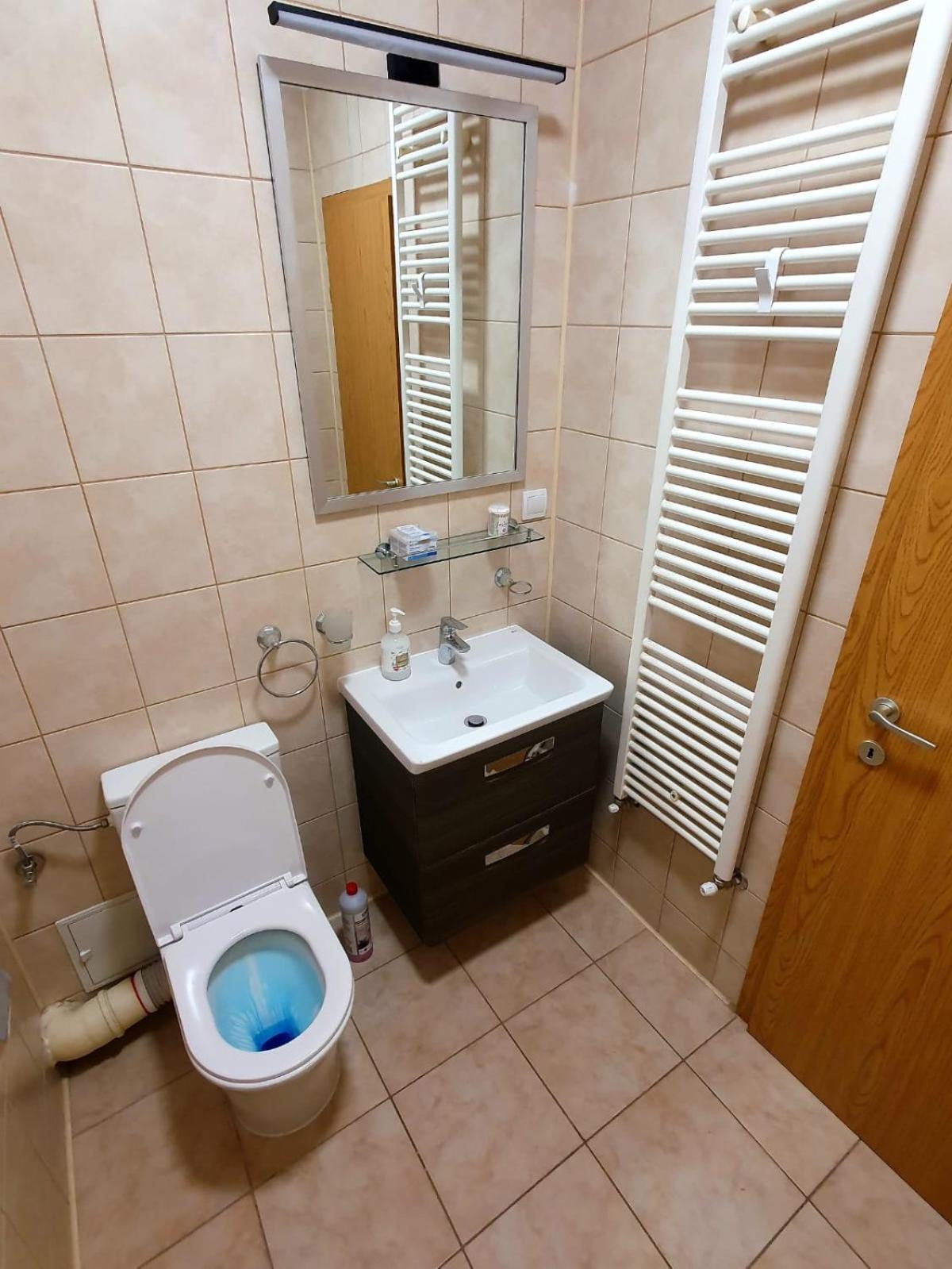 Centru Unirii Luxury Vip Apartament 2 Camere 98 Mp ! Parcare Subterana Privata Incalzita Iarna Si Climatizata Vara Doar Cu Rezervare In Limita Locurilor Disponibile ! Proprietate In Regim Hoteliep - Nu Are Bucatarie ! Бухарест Екстер'єр фото